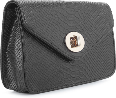 

Alex's Casual Black Clutch