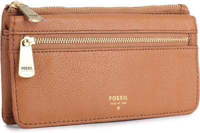 

Fossil Casual Tan Clutch