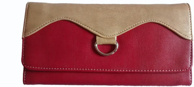 

Fiable Casual Tan Clutch