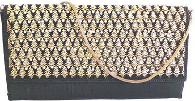 

Bhamini Party Black Clutch