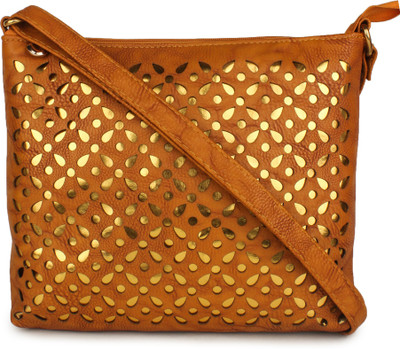 

Omnesta Casual Brown Clutch