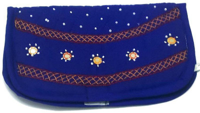 

irin Casual Blue Clutch