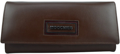 

Moochies Formal Beige Clutch