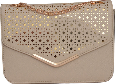 

The Trendy Party Beige Clutch