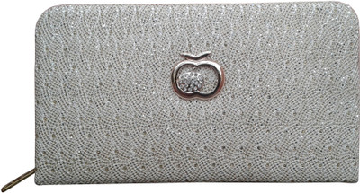 

Sanshul Party Silver Clutch