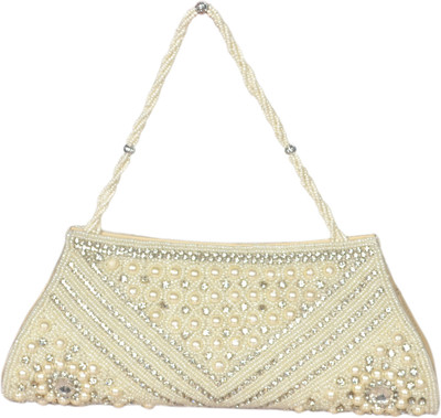 

Freddys Party White Clutch