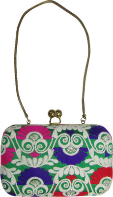 

Balee Fashions Party White Clutch