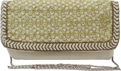 

Hi Look Casual White Clutch
