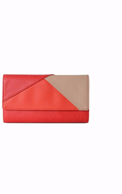 

Baggit Casual Red Clutch