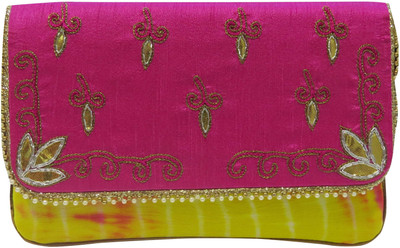

Deepsum Party Pink Clutch