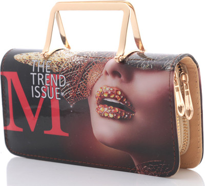 

Foolzy Party Black Clutch