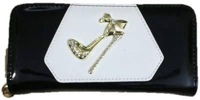 

Smyle Casual Black Clutch