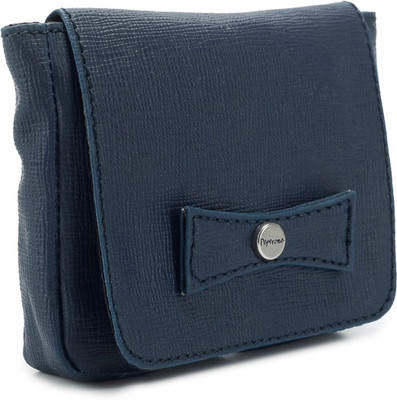 

Peperone Casual Blue Clutch