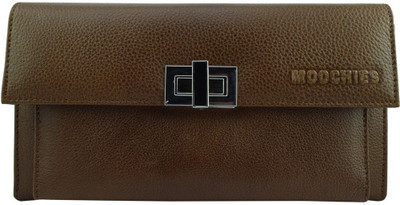 

Moochies Formal Beige Clutch