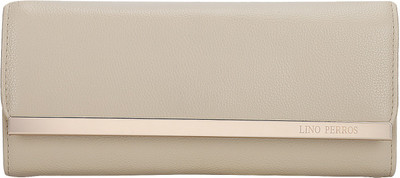 

Lino Perros Casual Beige Clutch