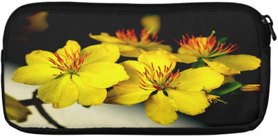 

Panda Creation Casual Multicolor Clutch