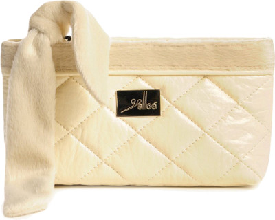 

Yelloe Casual White Clutch