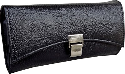 

Purseonality Casual Black Clutch