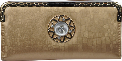 

Priya Shop Casual Gold Clutch