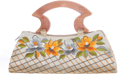 

Soulful Threads Party Beige Clutch