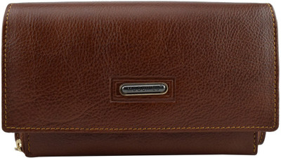 

Moochies Formal Tan Clutch