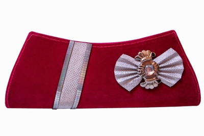 

MTE Casual Pink Clutch