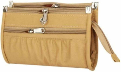 

Genpurs Casual Tan Clutch