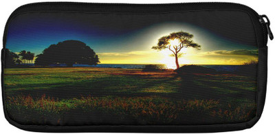

Panda Creation Casual Multicolor Clutch