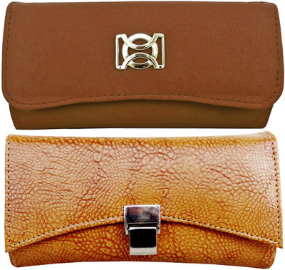 

Purseonality Casual Tan, Brown, Yellow Clutch, Brown;tan;yellow