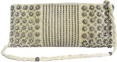 

Kawaii Casual Beige Clutch