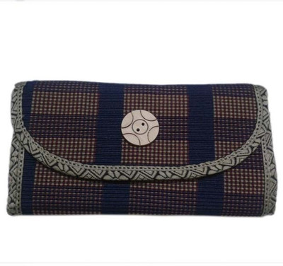 

Benicia Formal Brown Clutch