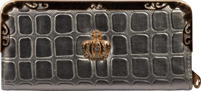 

Priya Shop Casual Silver Clutch