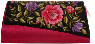 

Soulful Threads Party Pink Clutch