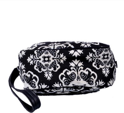 

REZZY Casual Black, White Clutch