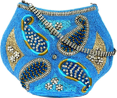 

Kawaii Casual Blue Clutch