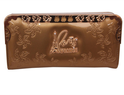 

The Trendy Casual Gold Clutch