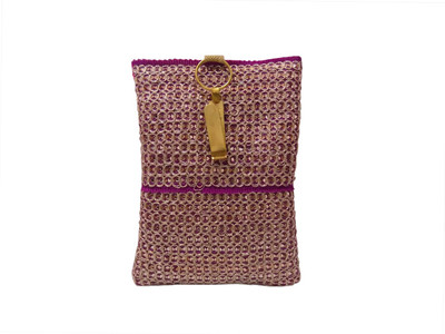 

Regi Party Pink Clutch