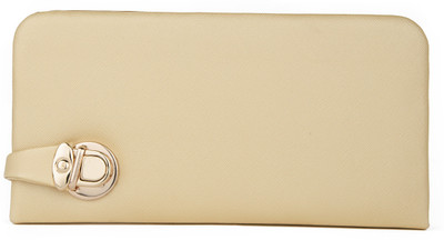 

Igypsy Casual Beige Clutch