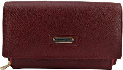 

Moochies Formal Red Clutch