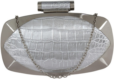 

PamperVille Party Silver Clutch