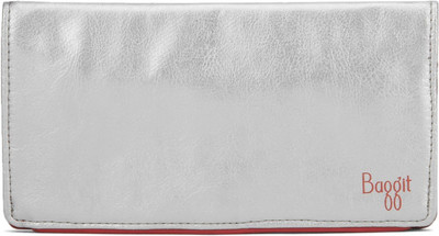 

Baggit Casual Silver Clutch