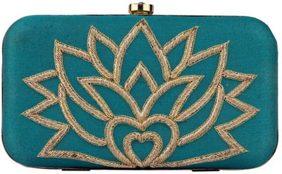 

Royal Pitarah Party Blue Clutch