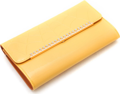 

Foolzy Party Beige Clutch
