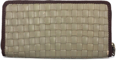 

Swechha Beige Clutch
