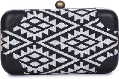 

Matchbox Maison Casual Black Clutch