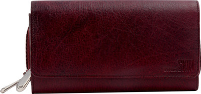 

Second Skin Casual Maroon Clutch