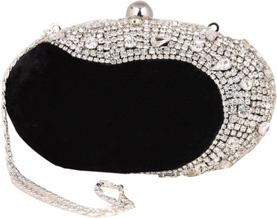 

Uptown Party Black Clutch