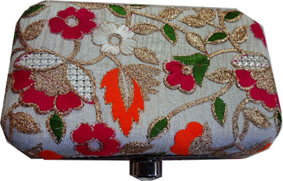 

The Indian Handicraft Store Party White Clutch