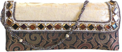 

Bhamini Party Black Clutch