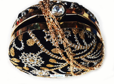 

The Indian Handicraft Store Party Black Clutch